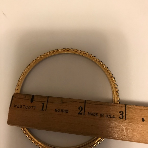 Emerald and crystal gold tone bracelets - Picture 3 of 3